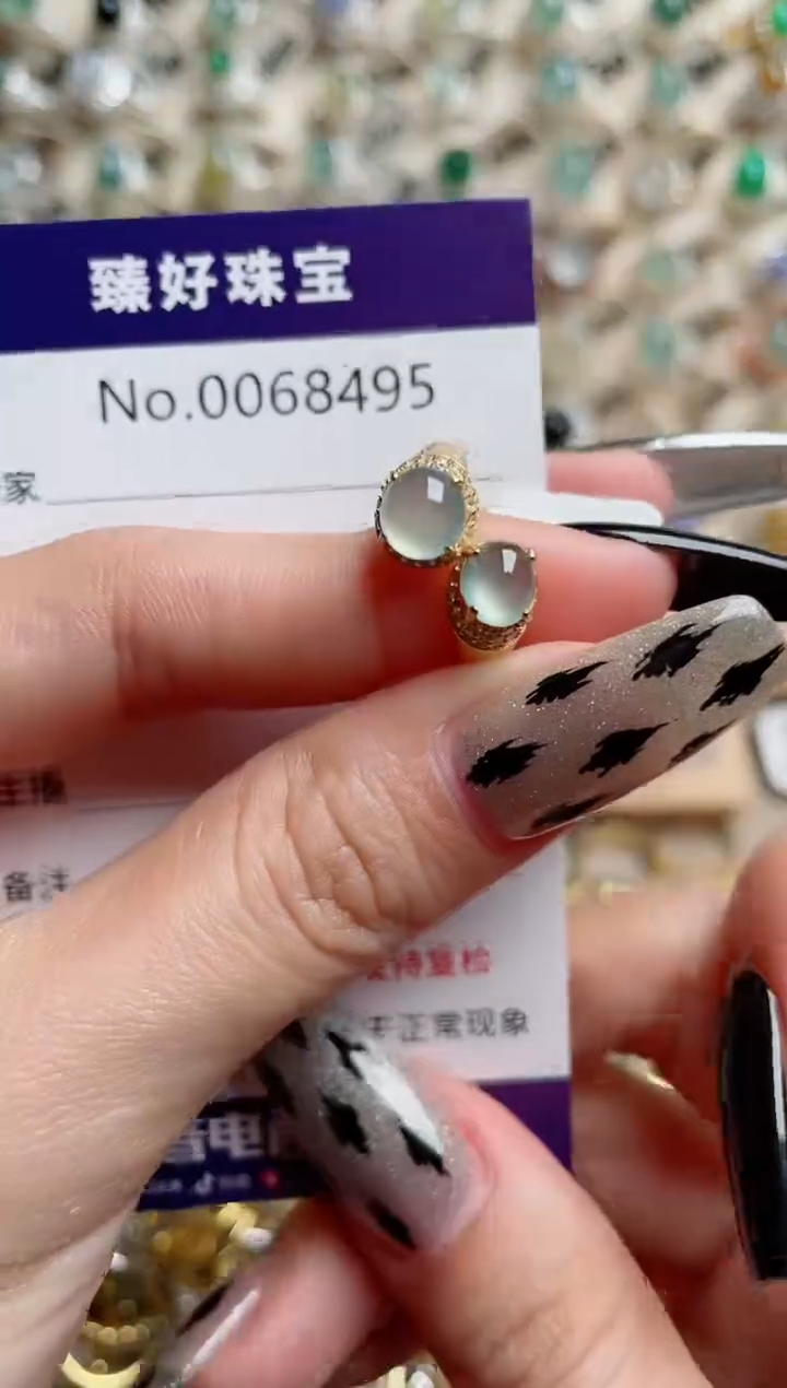 【闪购商品】翡翠戒指银S925镶嵌.........