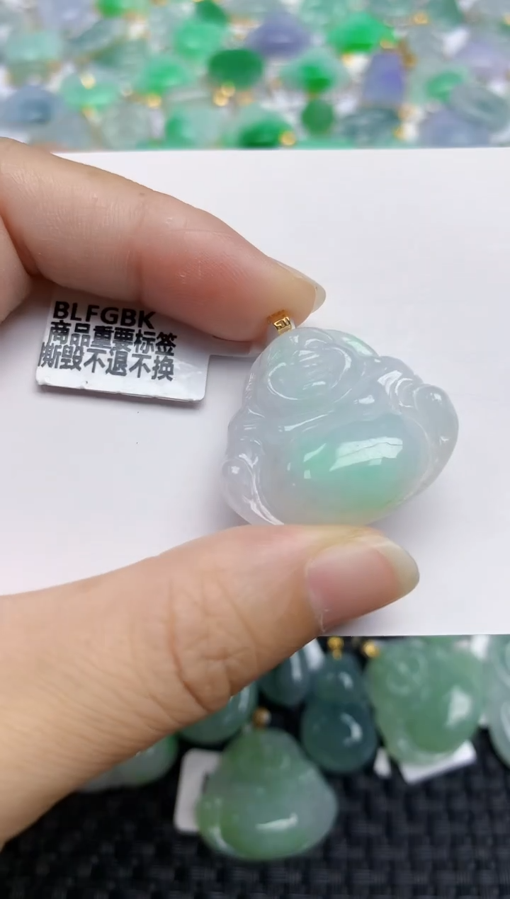 翡翠18K金镶嵌颈饰天然翡翠A货