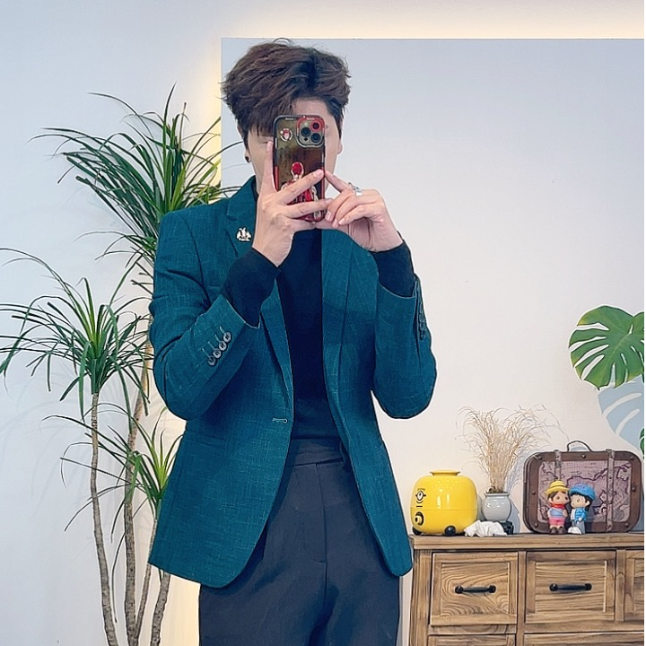 潮流男士时尚休闲气质百搭秋冬韩版复古修身后中开单扣西装9302 