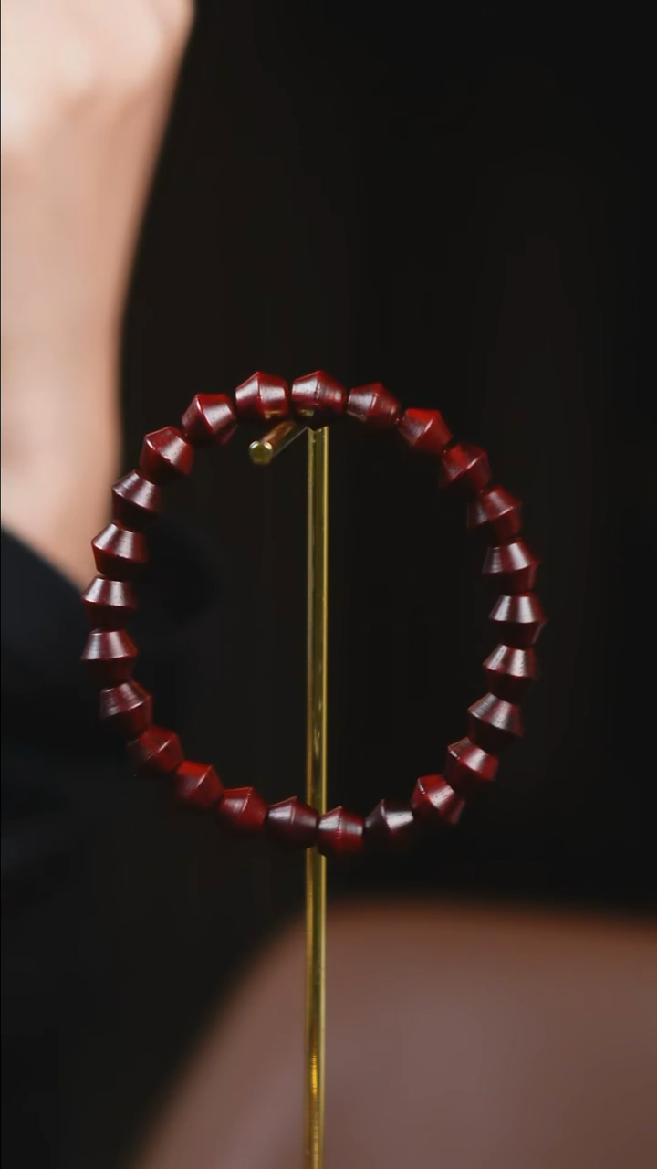 手串/手链小叶紫檀SG008 印度小叶紫檀雕刻单圈手串