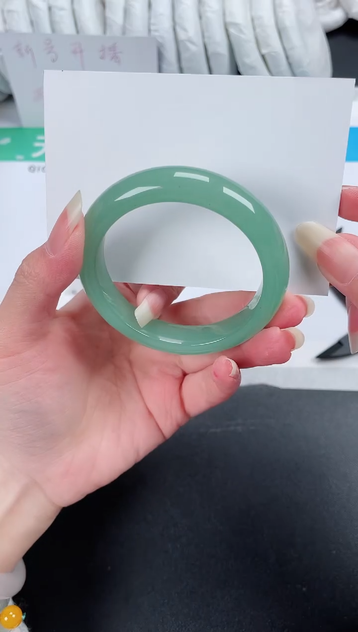 【闪购商品】石英质玉手镯未镶嵌382-53