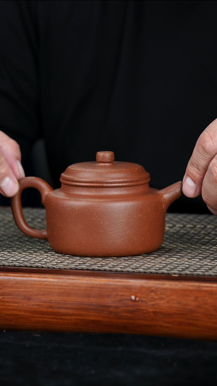 茶壶紫砂宜兴紫砂壶 德钟  200cc
