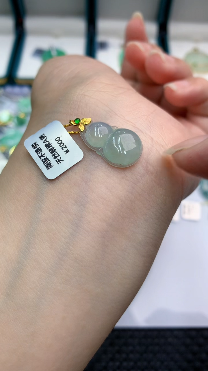 【闪购商品】翡翠颈饰18K金镶嵌            8