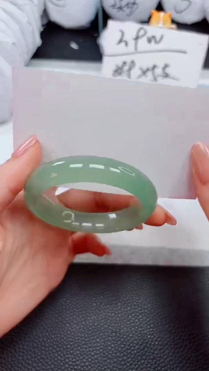 【闪购商品】石英质玉手镯未镶嵌322