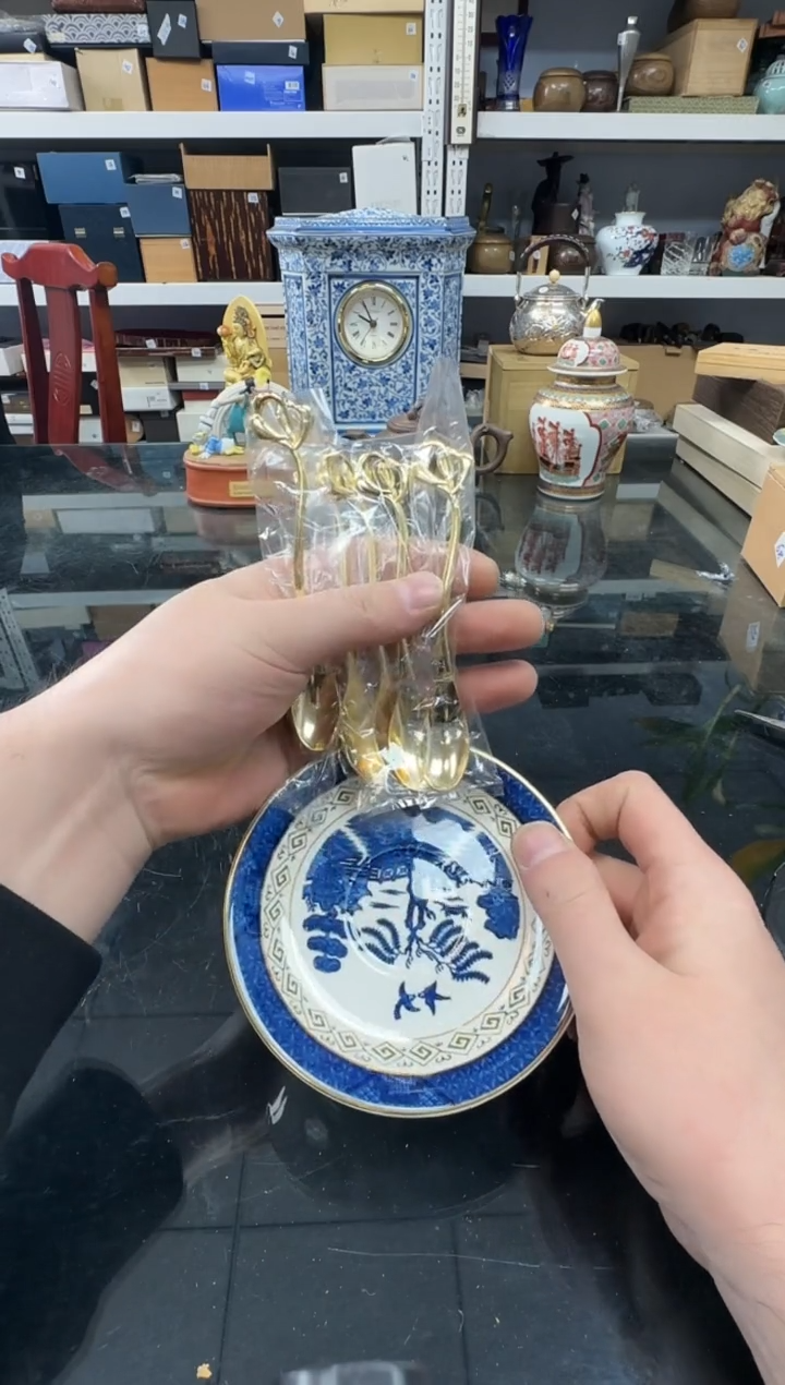 中古物品，天天新箱183