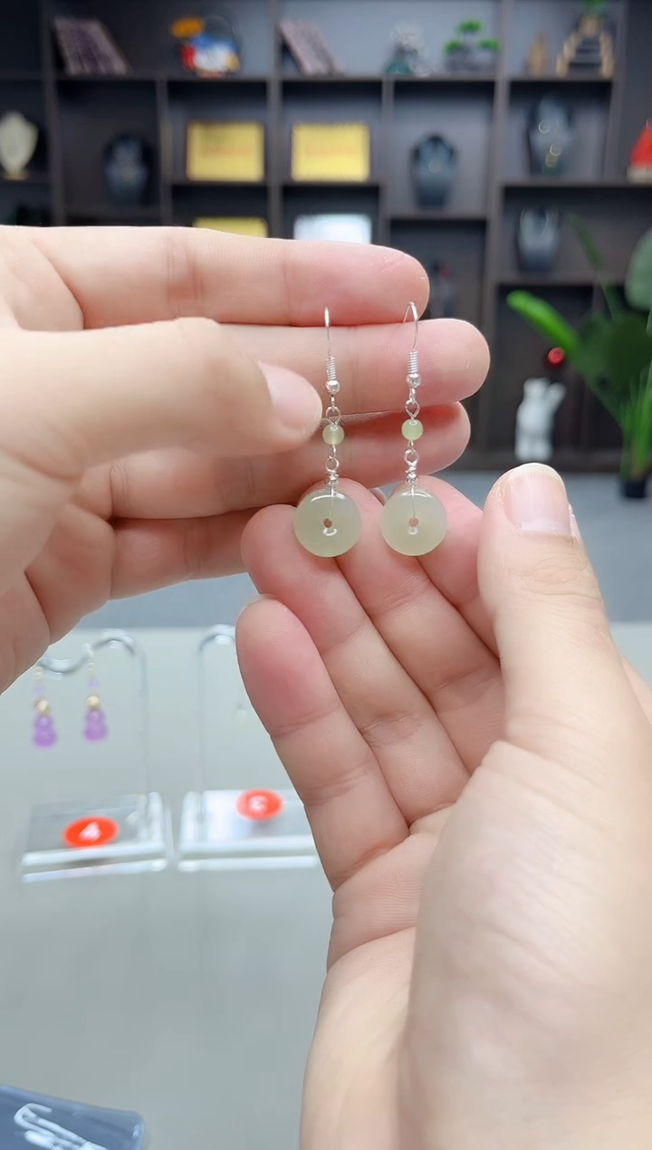 未镶嵌和田玉（子料）耳饰Z10