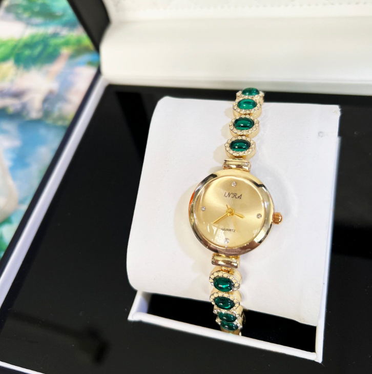 时尚中古风女士手链小圆表绿带金面FL 6912   M