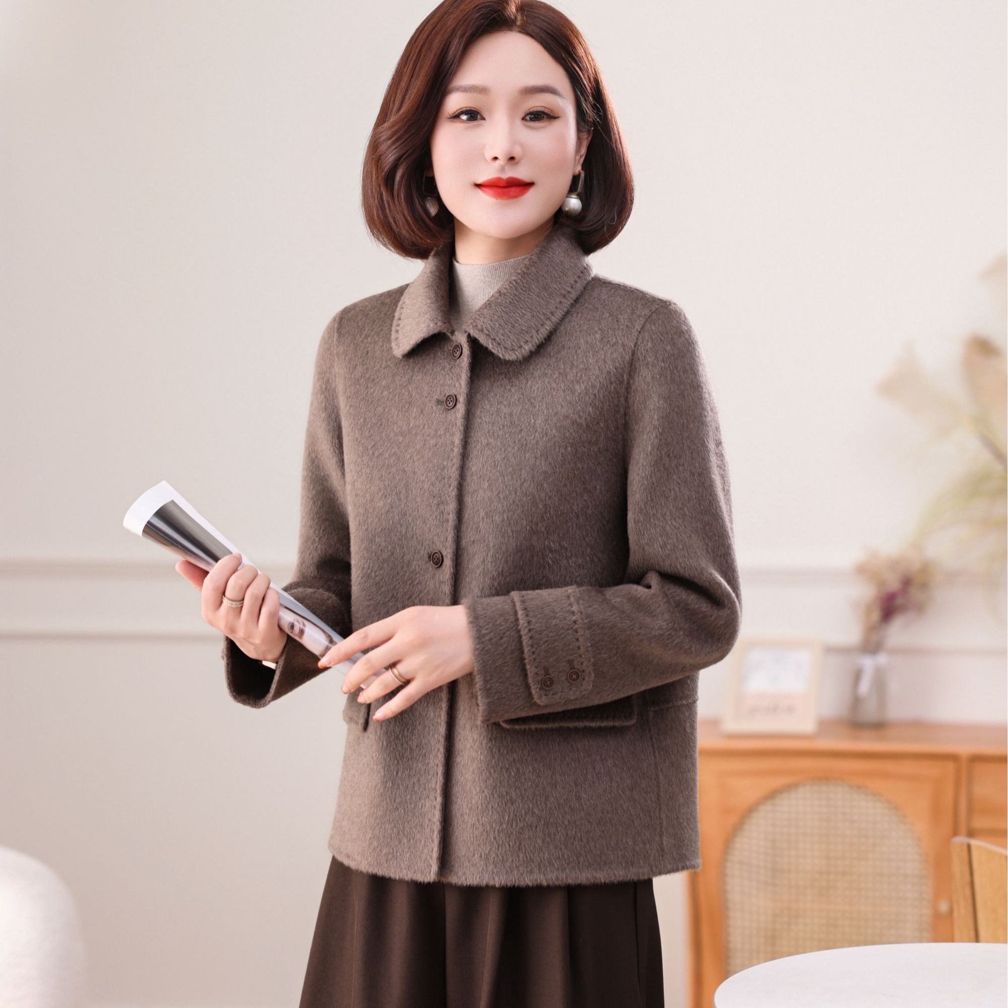 ziyang/孜洋秋冬双面羊毛大衣短款女娃娃领骆驼绒毛呢子外套5216