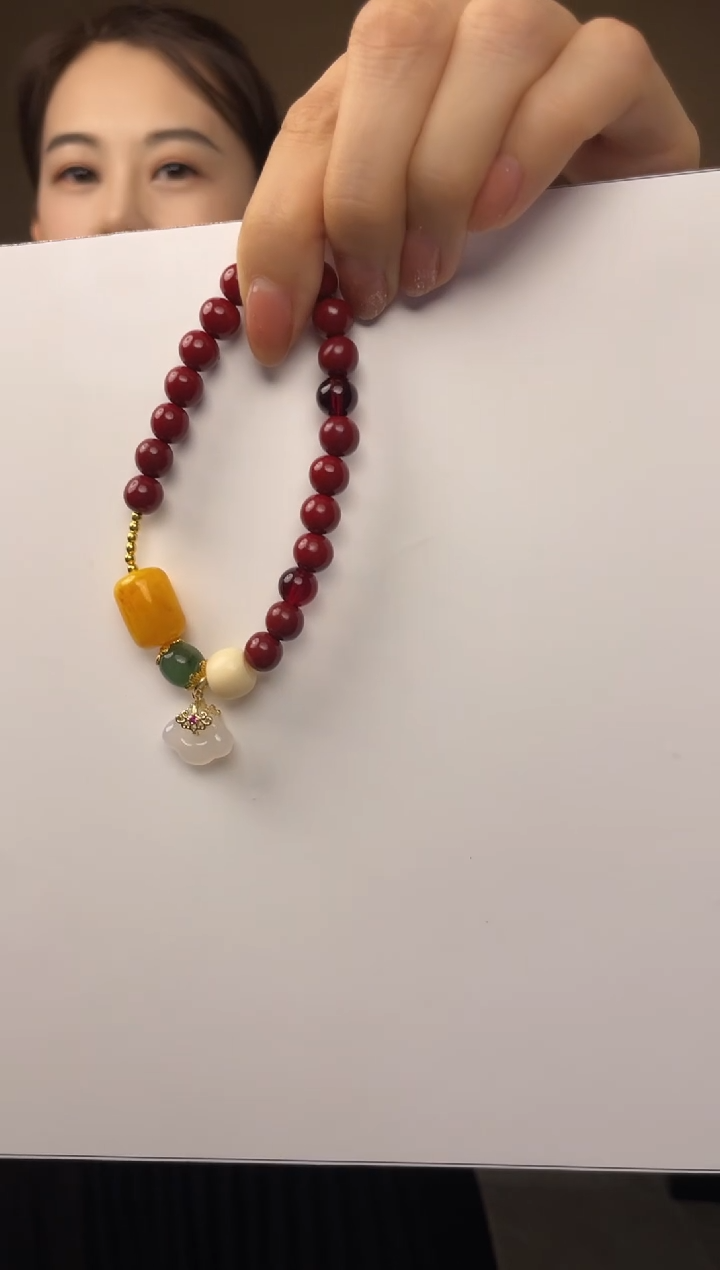 未镶嵌岫玉颈饰2