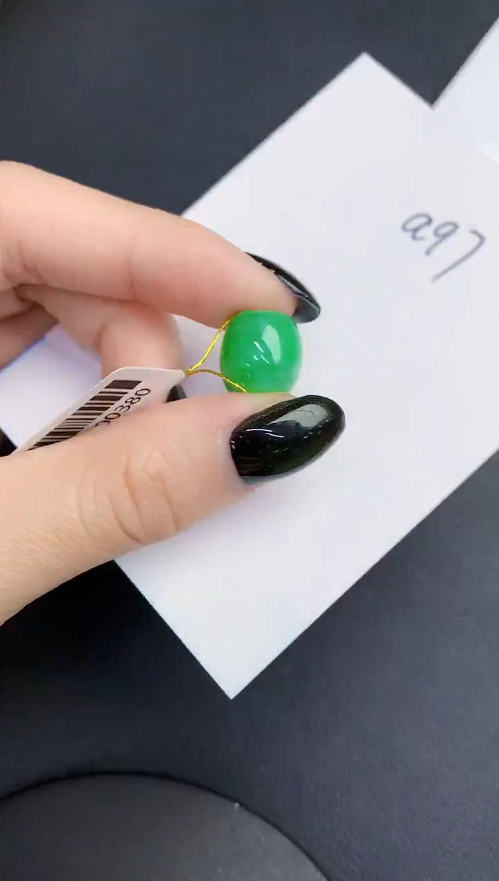 【闪购商品】翡翠颈饰未镶嵌0000000000