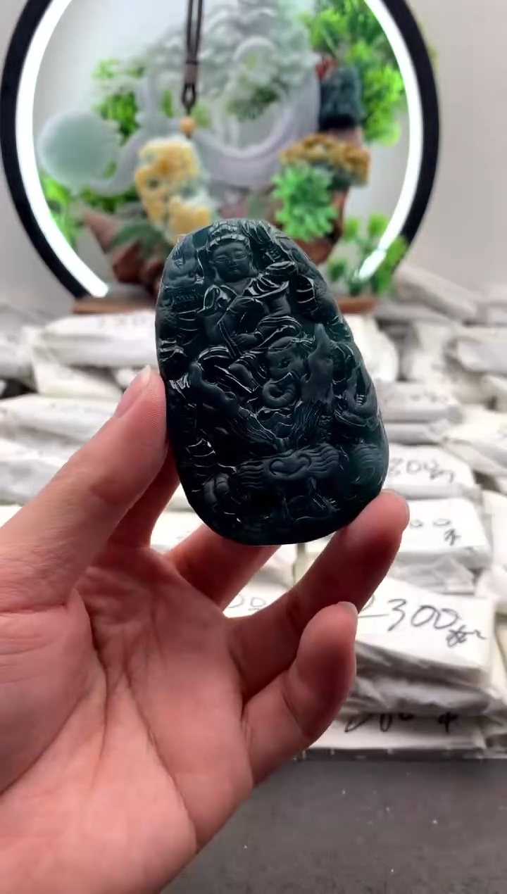 【闪购商品】翡翠颈饰未镶嵌普贤