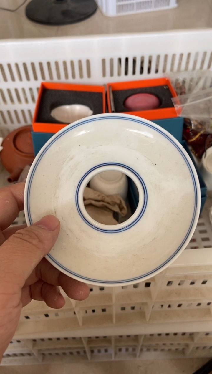 无运费险有瑕疵的摄影的产品有使用过的痕迹有点脏介意勿拍