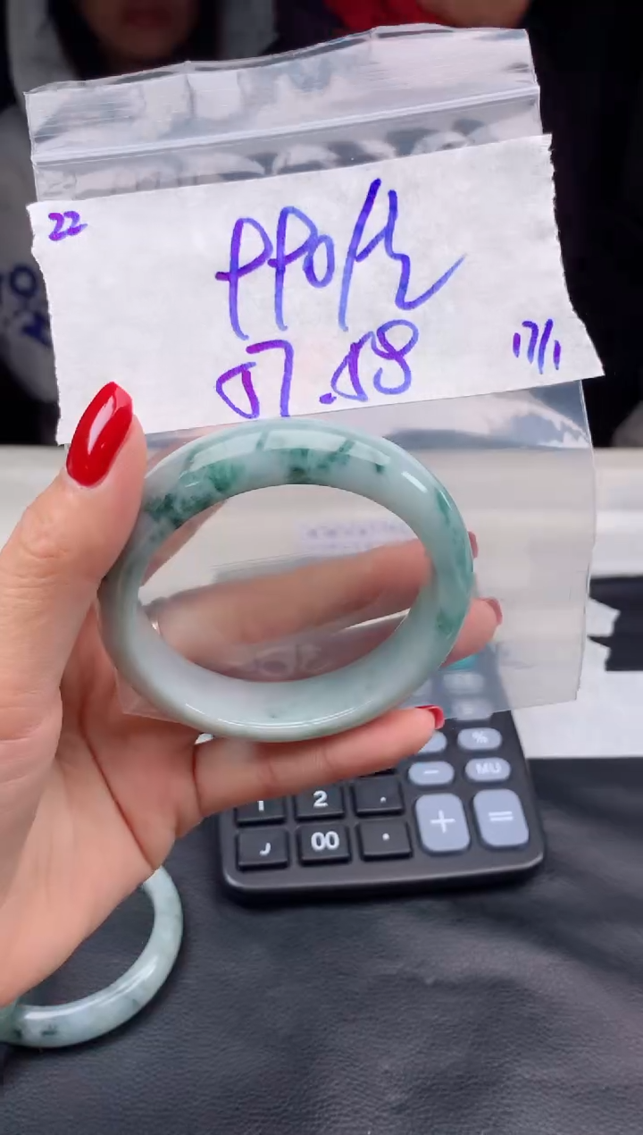 【闪购商品】定制翡翠未镶嵌22毛货需精细抛光手镯多样性拍一发一