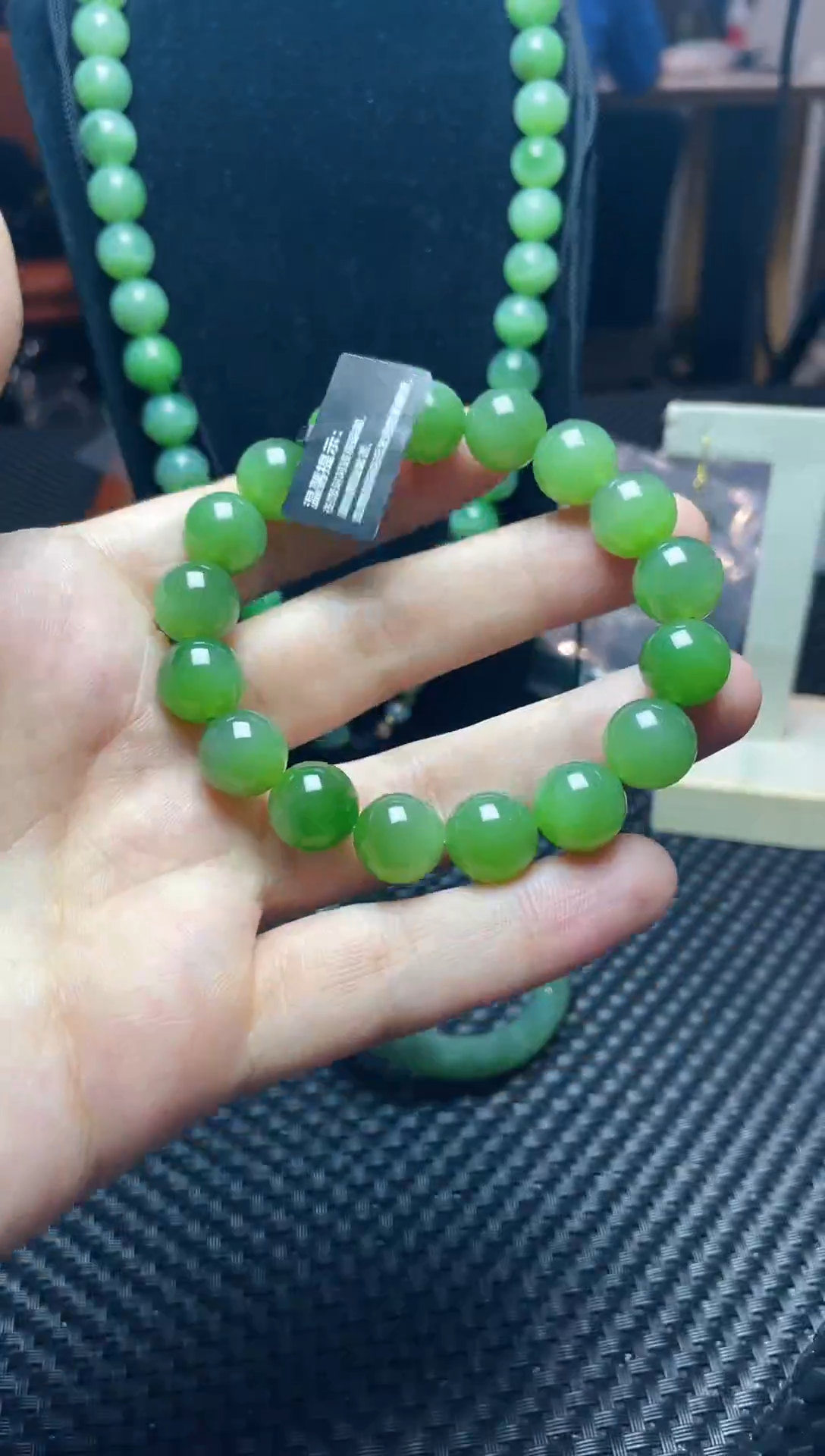 手串未镶嵌和田玉和田玉碧玉俄料苹果绿手串12mm