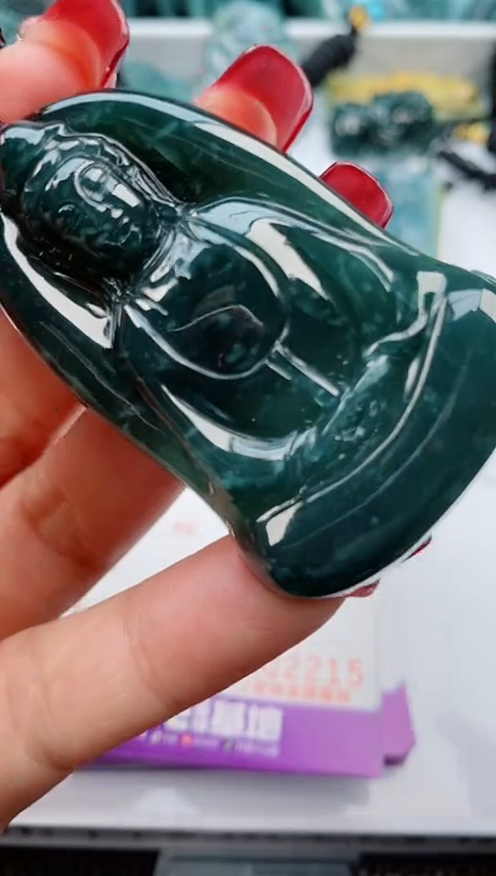 【闪购商品】翡翠颈饰未镶嵌