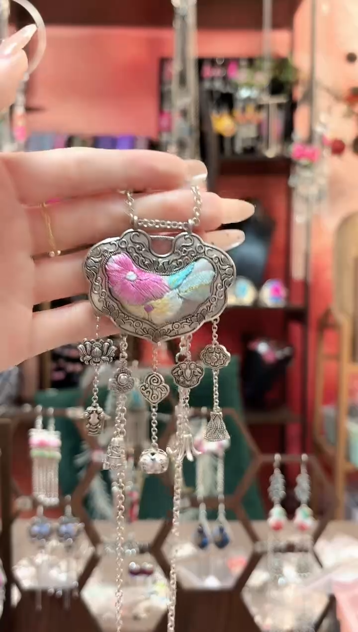 织绣云织谣民族风精美饰品   540+链子