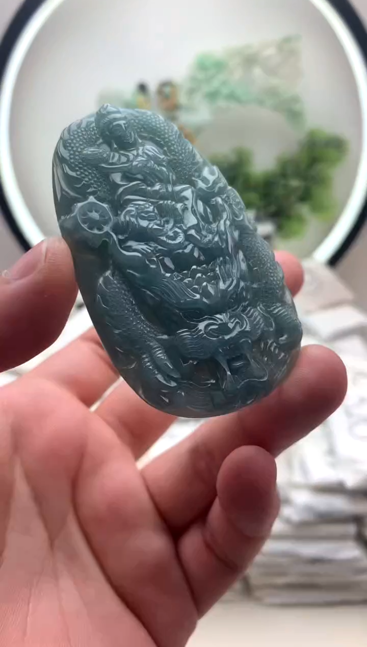 颈饰未镶嵌翡翠普贤