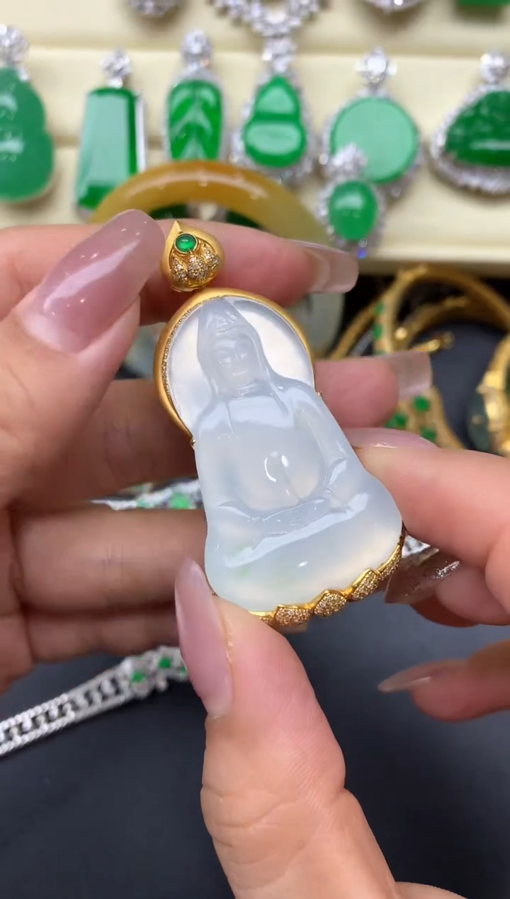 颈饰18K金镶嵌翡翠507-中国好珍宝