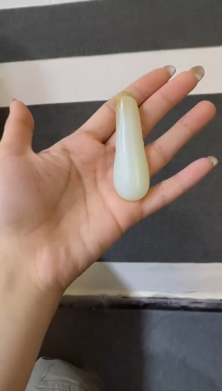 吊坠(赠链)未镶嵌和田玉金山糖白挂件（产地直发）