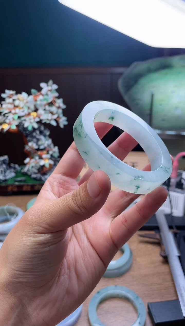 【闪购商品】定制翡翠手镯未镶嵌定制