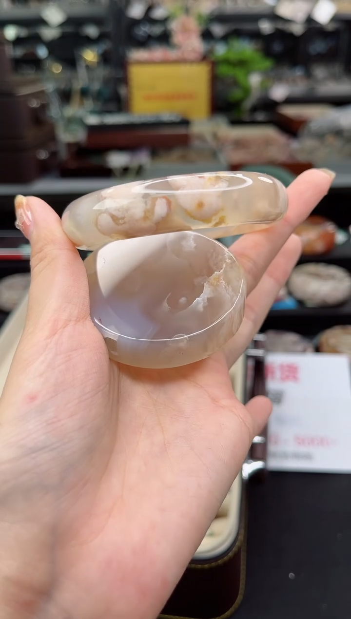 【闪购商品】石英质玉手镯未镶嵌59圈口（赠品镯心）34562562