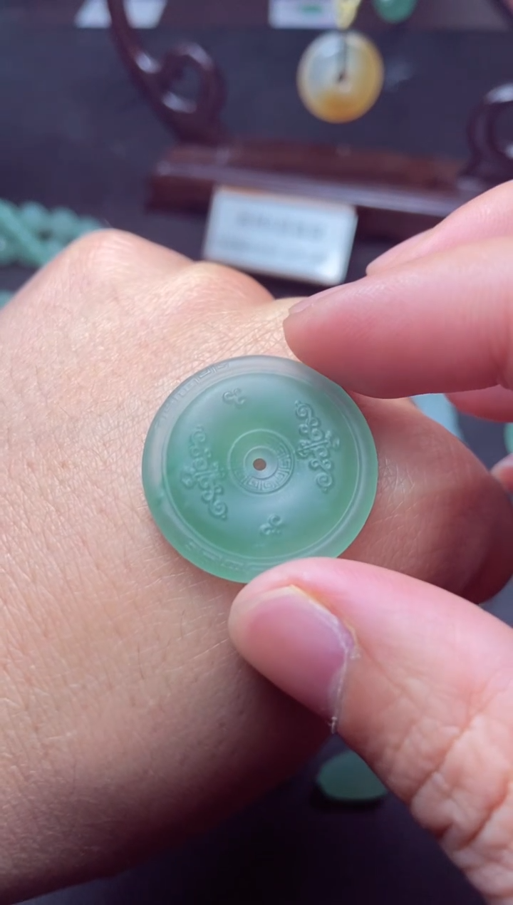 未镶嵌定制翡翠a货翡翠