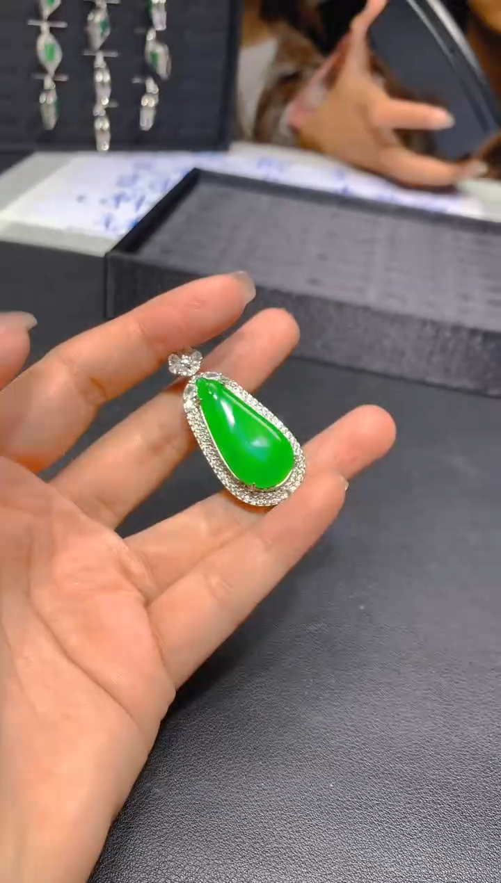 定制翡翠未镶嵌定制翡翠未镶嵌36多样性发货（发其一）