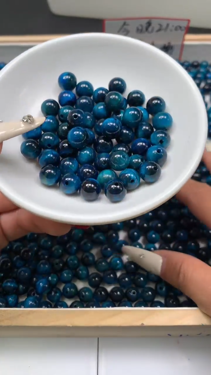 未镶嵌散珠硅化玉E774 蓝 虎 眼8mm10颗6.8元