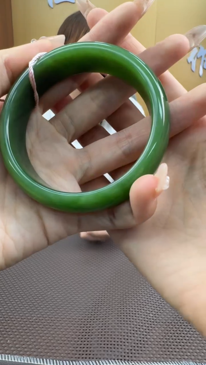 【闪购商品】和田玉手镯未镶嵌60