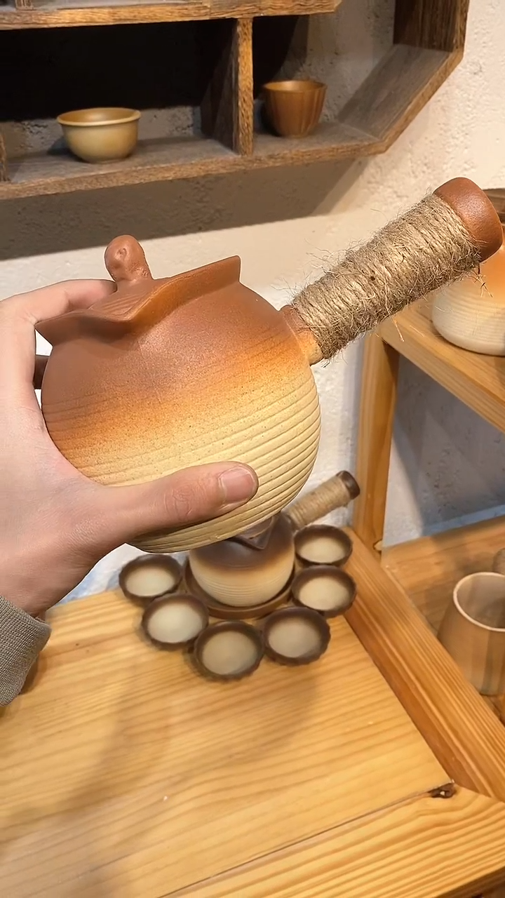 【闪购商品】700ml褐色圆满罐罐壶+陶瓷盖