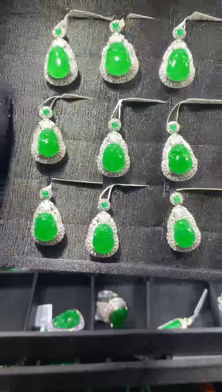 【闪购商品】定制翡翠未镶嵌47定制翡翠-多样性发货（发其一）