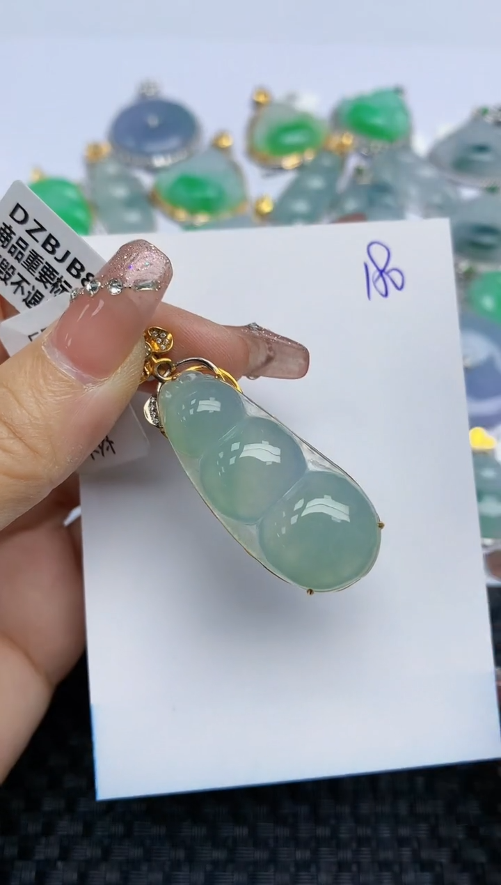【闪购商品】翡翠颈饰18K金镶嵌天然A货翡翠 180