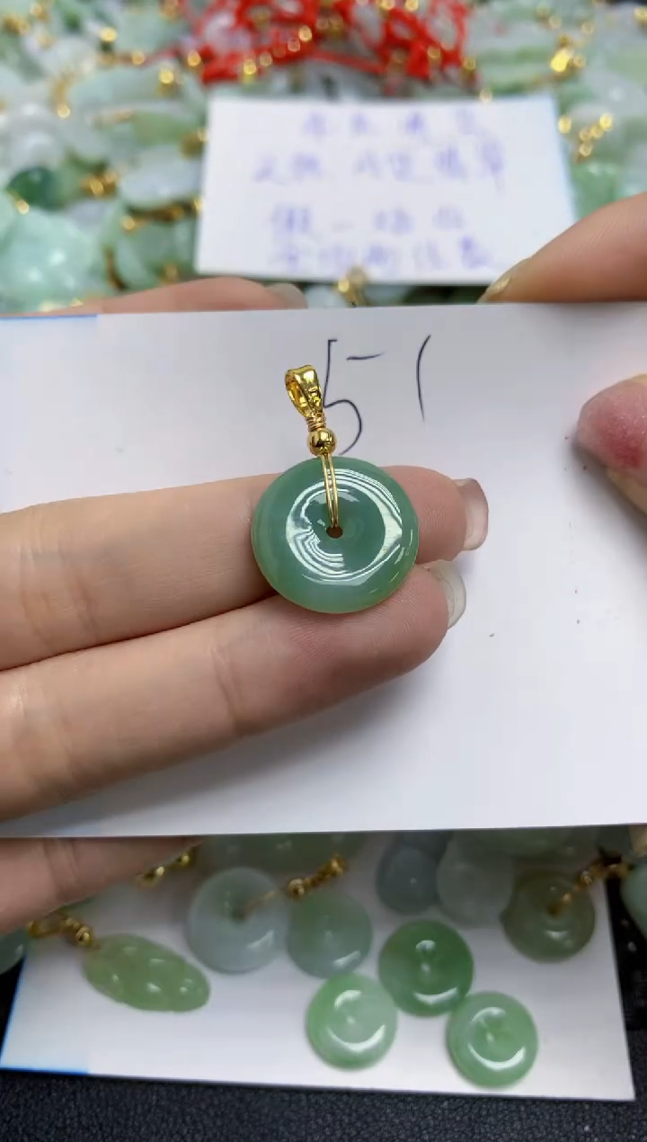 【闪购商品】翡翠颈饰合金天然翡翠A货