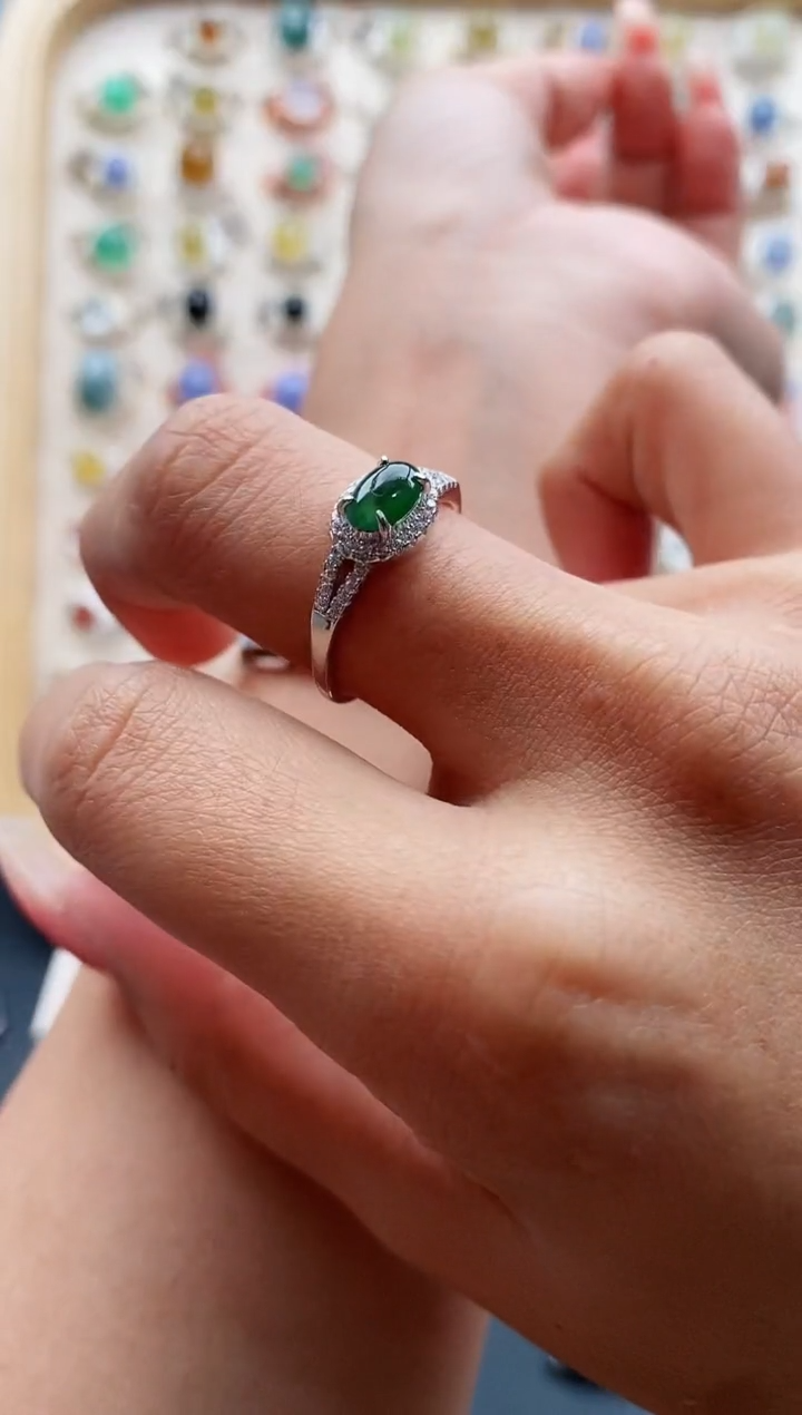 【闪购商品】翡翠戒指银S925镶嵌缅甸天然A货翡翠222 4+2