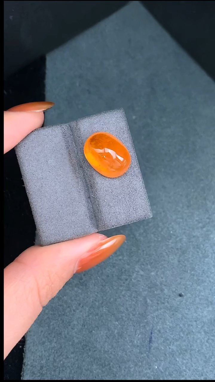 未镶嵌无石榴石18.98克拉