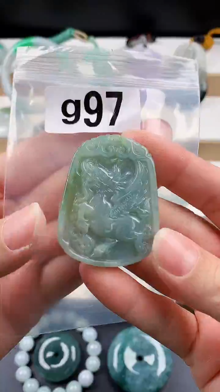 颈饰未镶嵌翡翠天然翡翠吊坠挂件