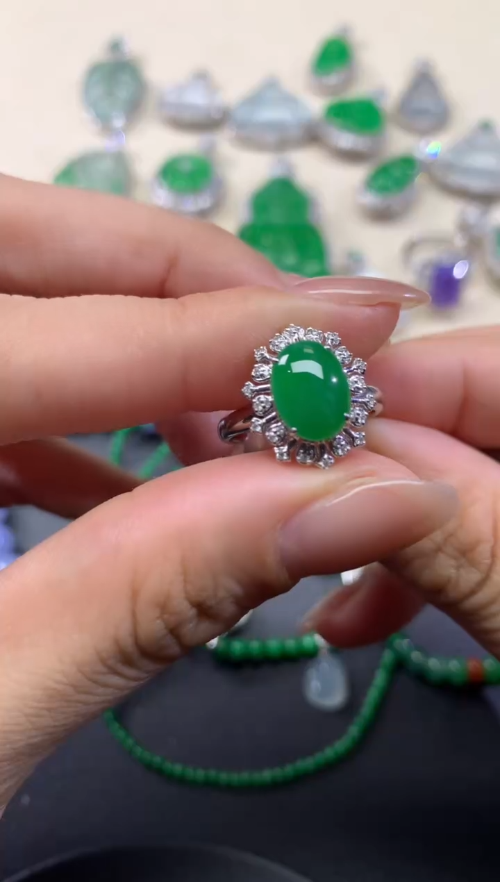 【闪购商品】翡翠戒指18K金镶嵌108天然A货翡翠