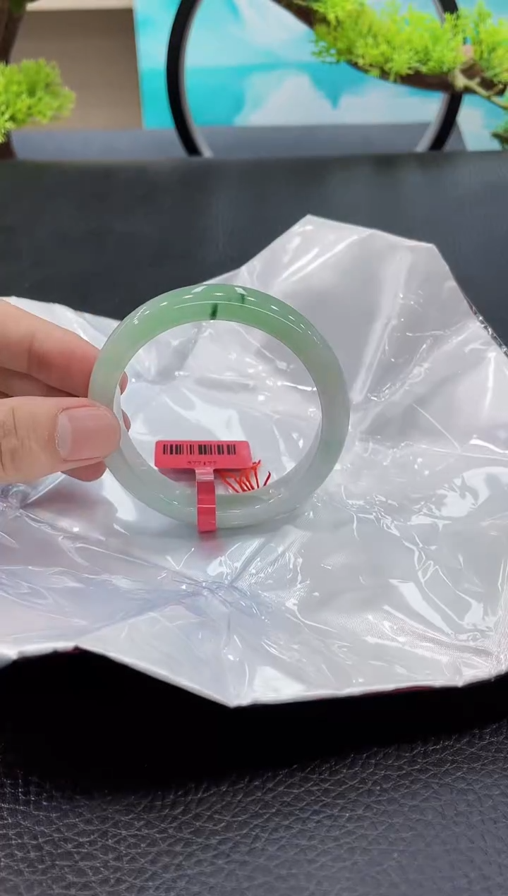 【闪购商品】翡翠手镯未镶嵌我