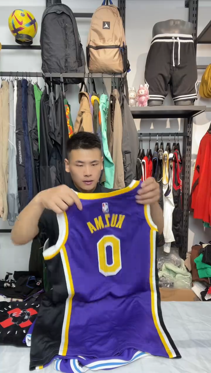 3439编码 耐克卫衣服饰过款为准 尺码S