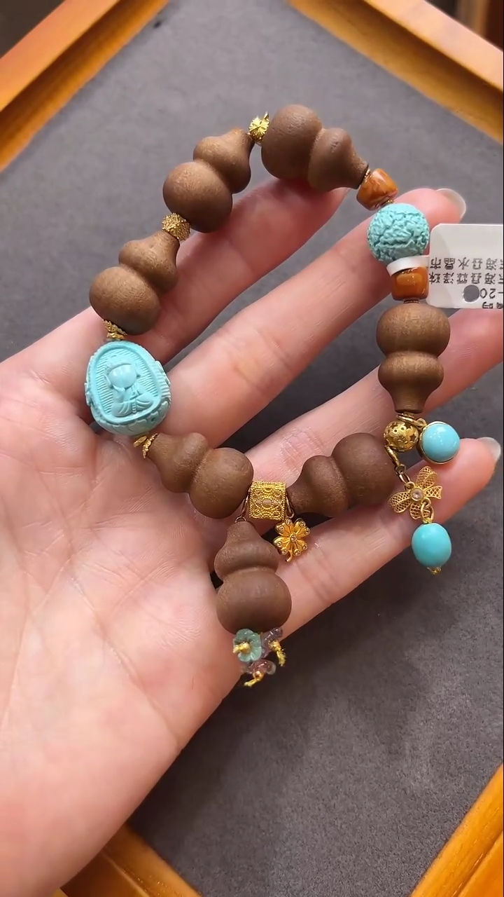 18K金镶嵌绿松石手链绿松石手链