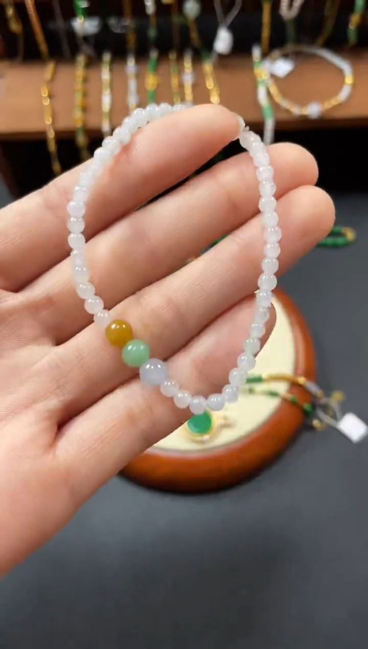 【闪购商品】翡翠套链未镶嵌一个  101