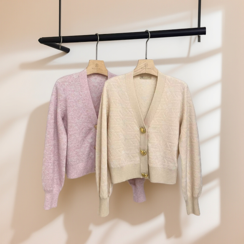 M1650【库存勿动】小熊扣子V领开衫针织衫 衣长51款号YR3211