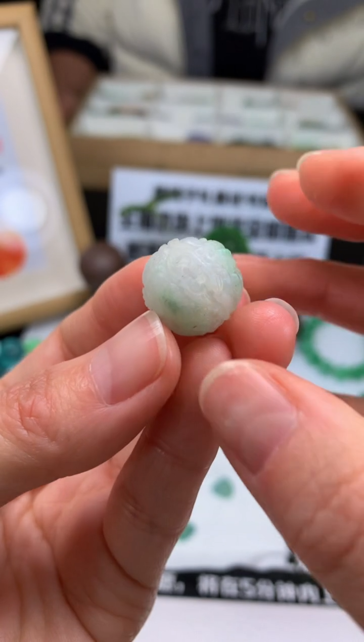 【闪购商品】定制翡翠未镶嵌吊坠-91889