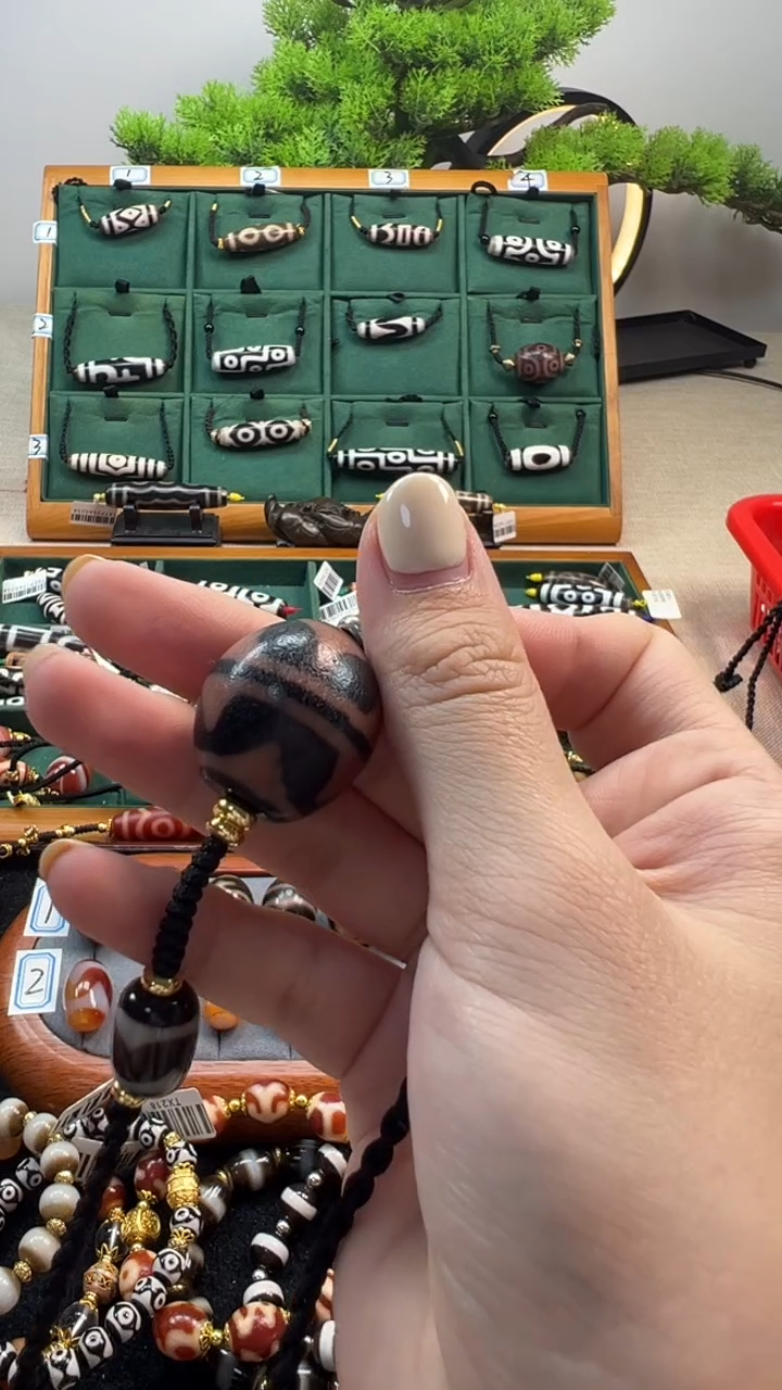 玛瑙/玉髓（覆膜）颈饰合金58（微瑕随机发货）