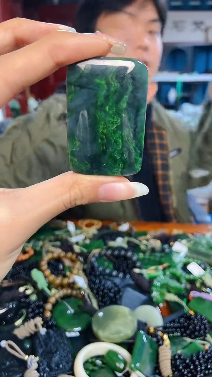 未镶嵌和田玉挂件1