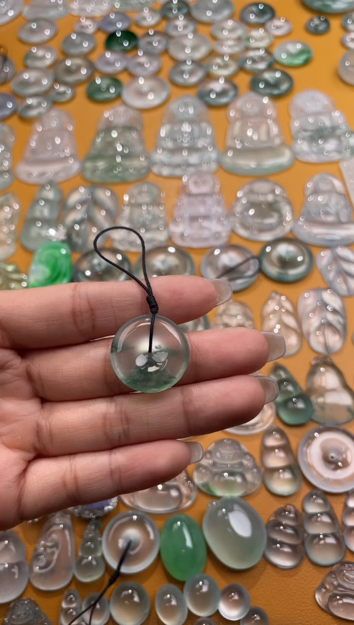 【闪购商品】翡翠颈饰未镶嵌平安扣 21.7 5.9