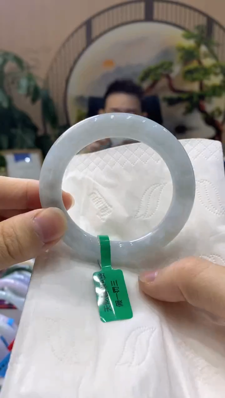 【闪购商品】翡翠手镯未镶嵌000009525