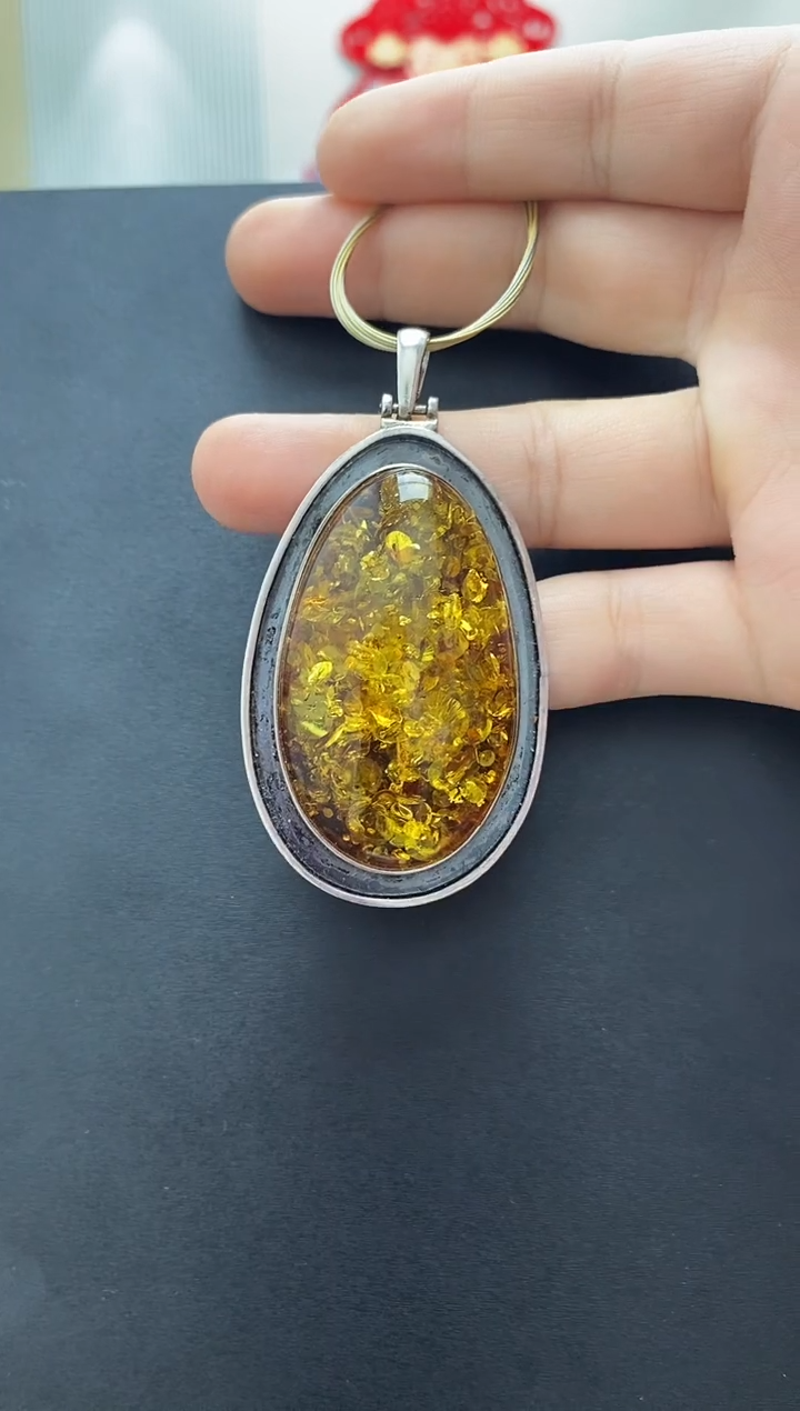 裸石琥珀未镶嵌吊坠