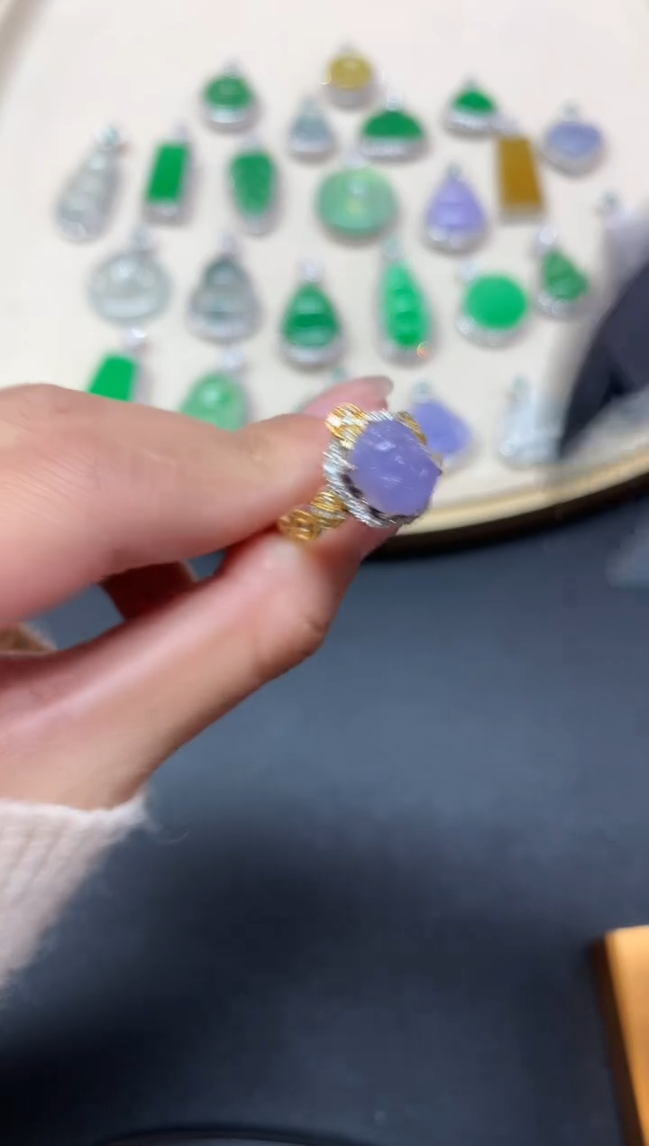 【闪购商品】翡翠戒指18K金镶嵌A193|8800