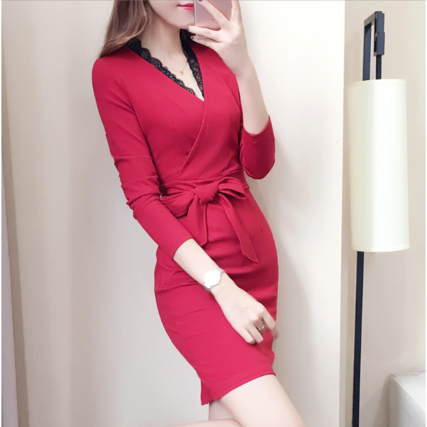 8160蕾丝拼接V领女人味性感修身连衣裙包臀职业